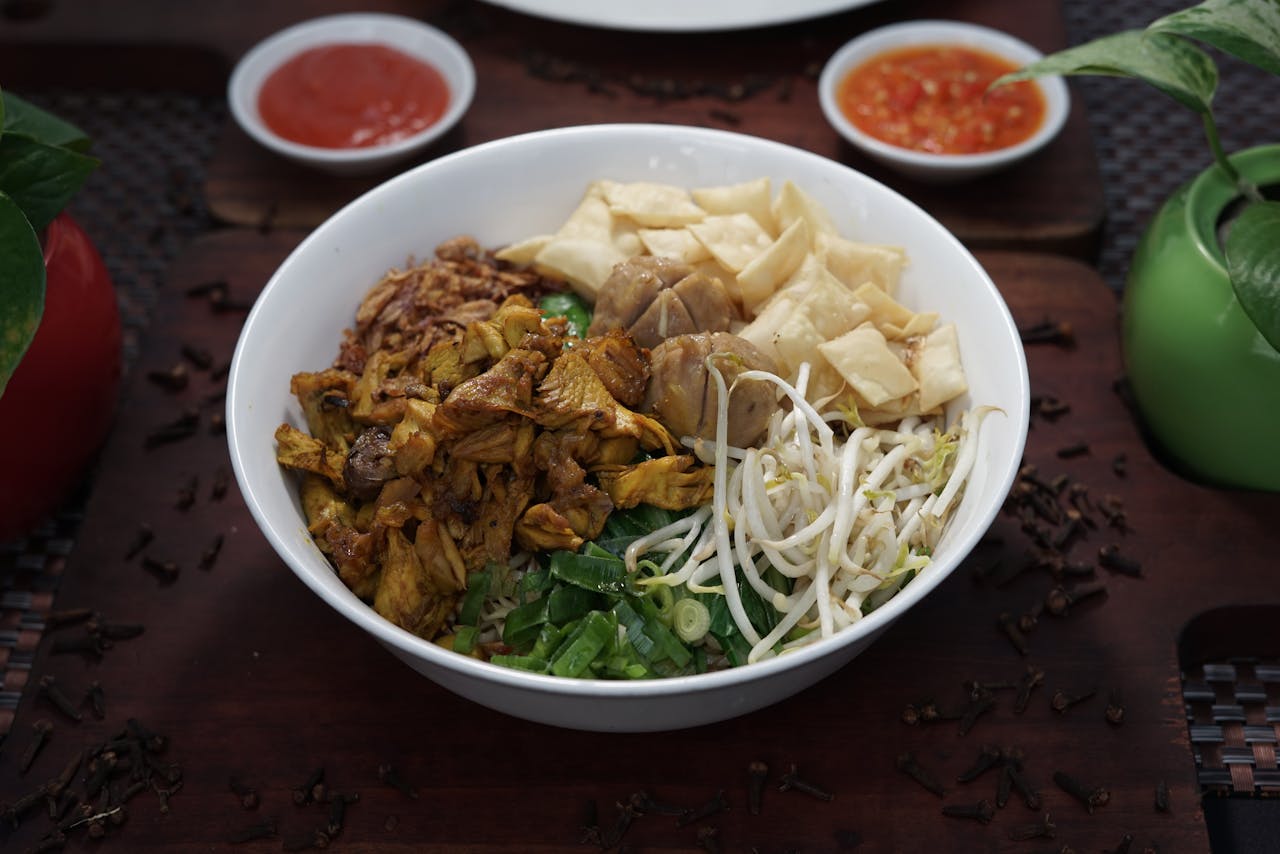 Mie Ayam Pangsit 5G: Kenikmatan yang Menghampiri Setiap Hari di Cilacap